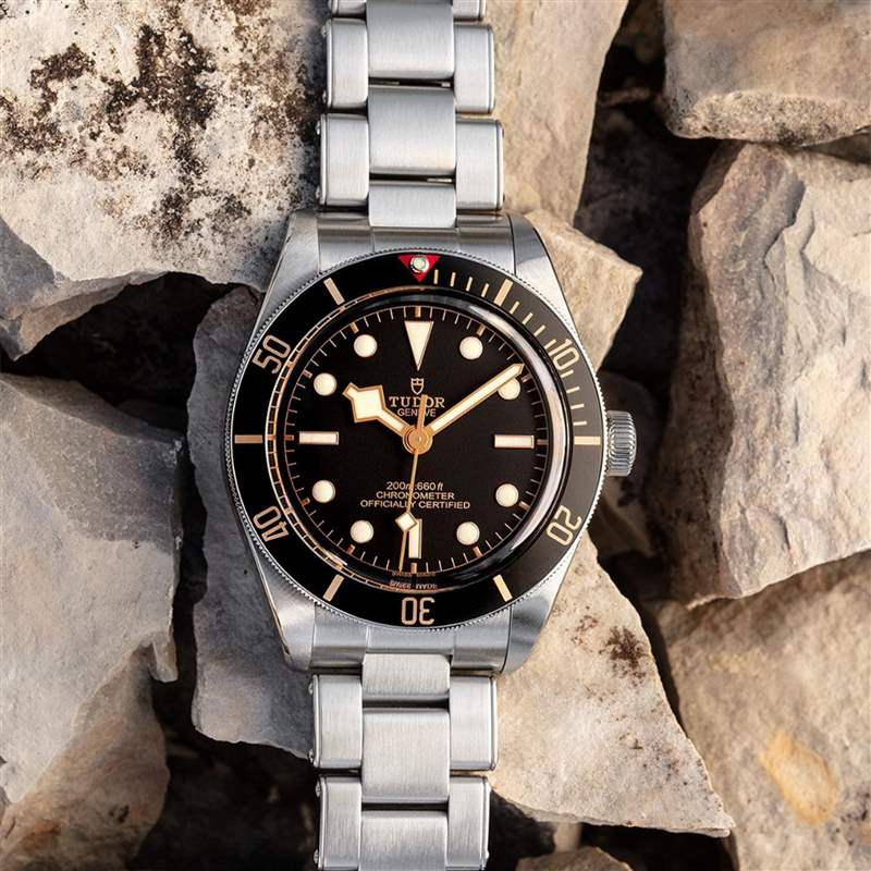 TUDOR｜帝舵BB58黑面手表最新行情近年價格下跌11%成入手好時機