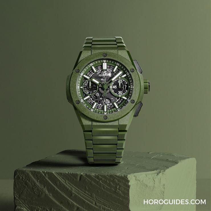 HUBLOT - 穿出正裝清爽感HUBLOT Big Bang Integrated彩色陶瓷鏈帶計(jì)時(shí)碼表