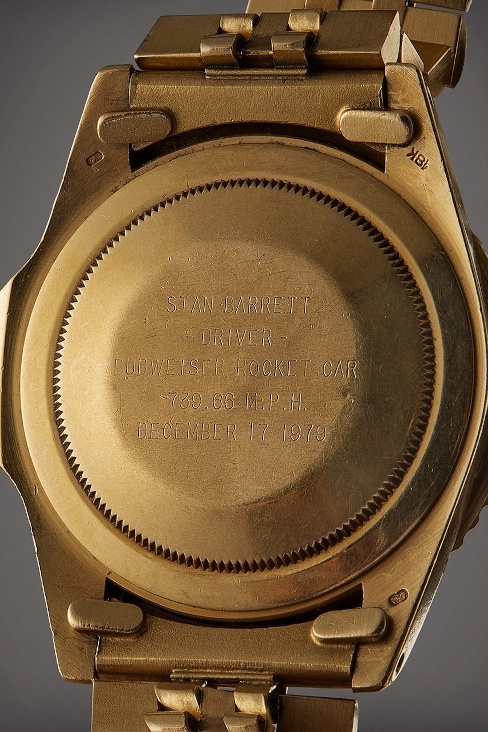 GMT-Master「Pepsi」的底蓋亦刻有「STAN BARRETT 739 MPH MACH 1.0206 12-17-79」字樣（圖片來源：Sotheby's）