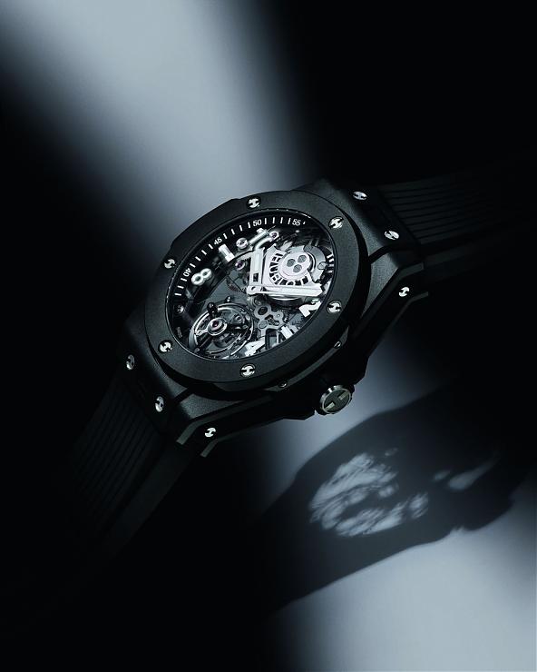 HUBLOT - 開創(chuàng)高性能復(fù)雜功能腕表的全新面貌宇舶大爆炸系列魔力黑陶瓷陀飛輪腕表