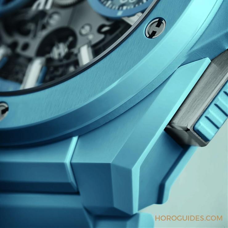 HUBLOT - 穿出正裝清爽感HUBLOT Big Bang Integrated彩色陶瓷鏈帶計(jì)時(shí)碼表