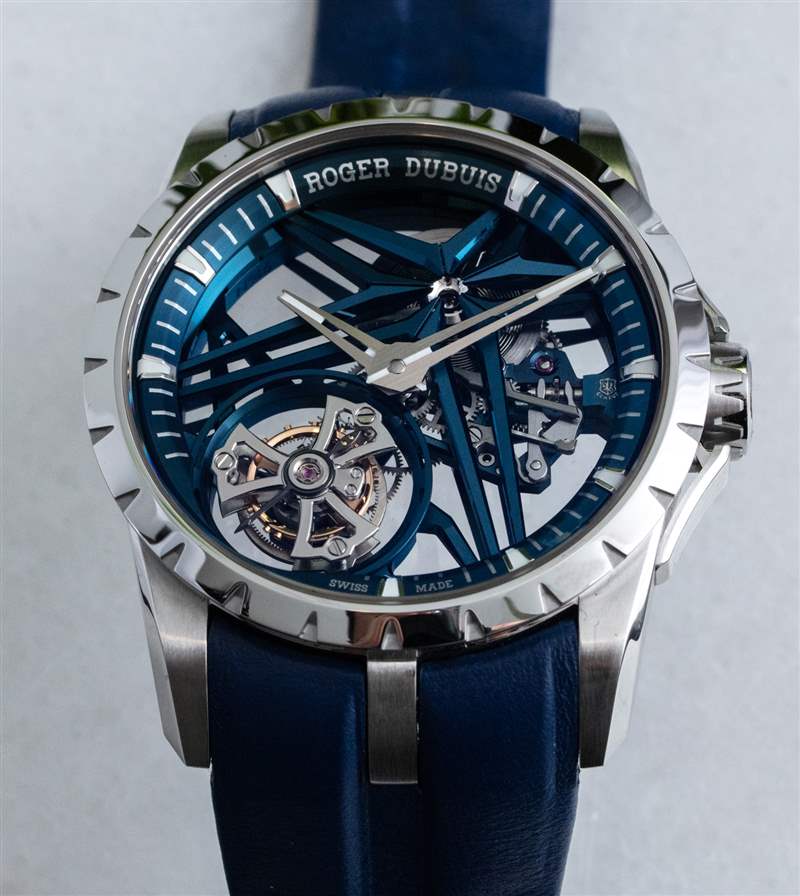 動手操作：羅杰杜彼 Excalibur Tourbillon Cobalt Watch