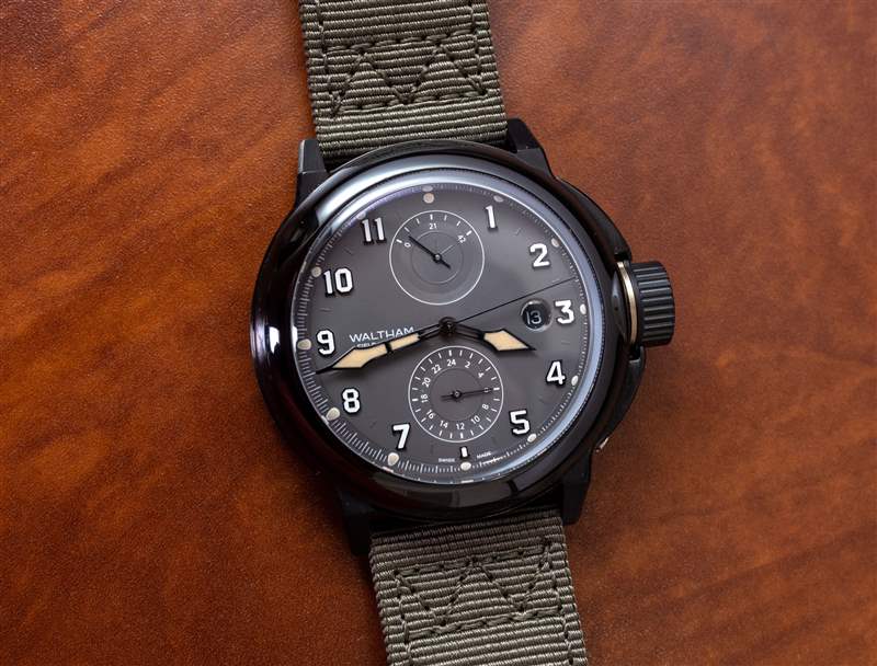 觀看評論：Waltham Field 和 Marine Dual Time Gunmetal Grey