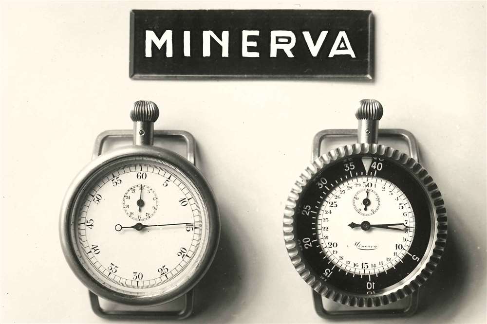 一款復古的 Minerva 計時碼表，啟發了全新的萬寶龍 1858 Minerva Red Arrow Monopusher Chronograph。