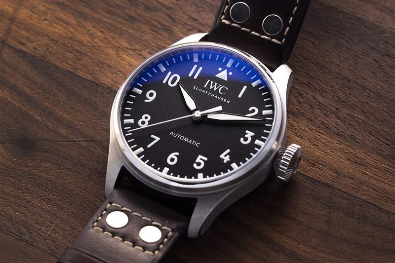 手腕上的一周43mm IWC Big Pilot Automatic