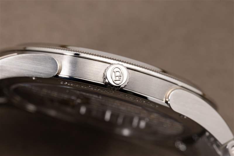 Parmigiani Tonda PF Micro Rotor Grey Dial Steel 側(cè)面輪廓