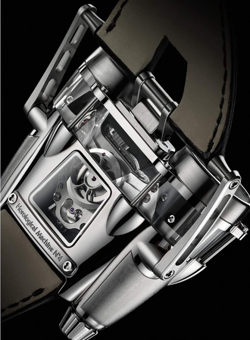 MB&F HM4 Thunderbolt運(yùn)輸機(jī)引擎造型手表