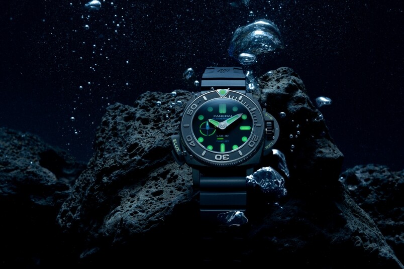 夜光功能新高度！ Panerai全新Submersible Elux LAB-ID腕表 以純機械一鍵開關發光系統